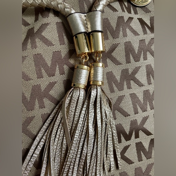 Michael Kors Large Gathered Signature Tote Jet Set - Picture 7 of 12